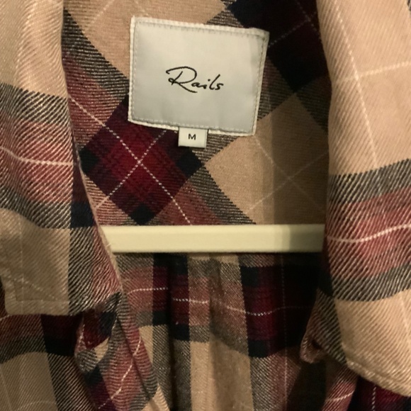 Rails button down - Picture 2 of 4